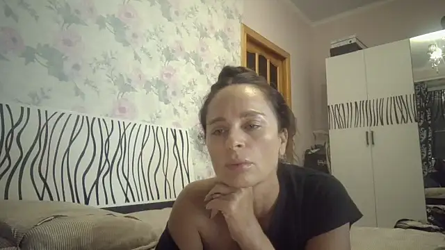 LindaStarS online show from October 4, 5:55 pm