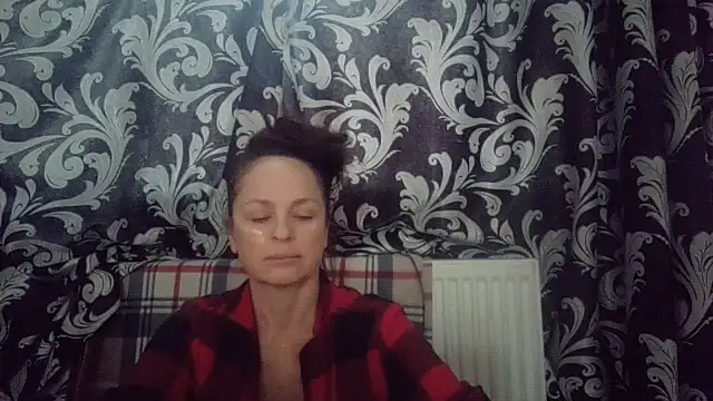 LindaStarS online show from October 16, 5:52 am