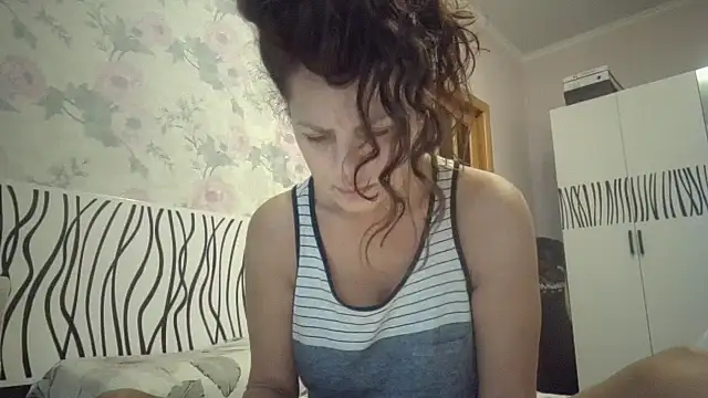 LindaStarS online show from November 11, 5:18 am