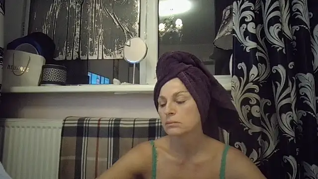 LindaStarS online show from November 22, 5:01 pm