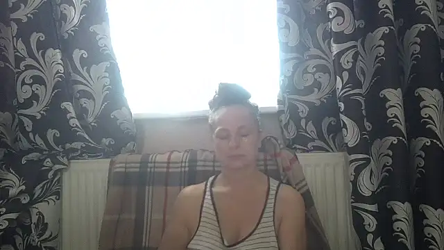 LindaStarS online show from March 28, 6:57 am