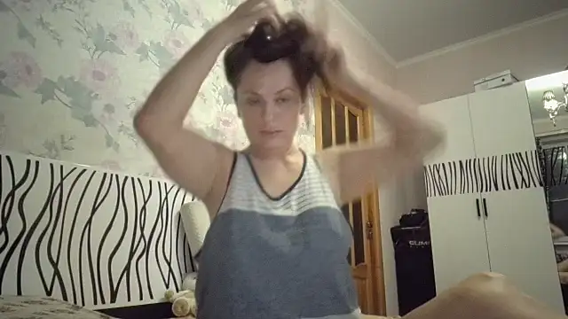 LindaStarS online show from March 28, 7:02 pm