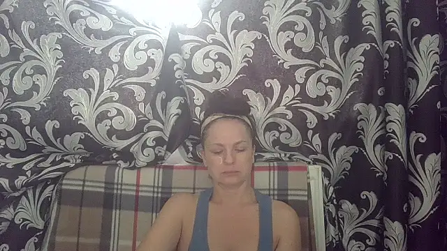 LindaStarS online show from June 9, 6:14 am
