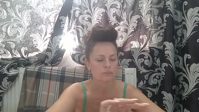 LindaStarS online show from June 19, 11:25 am