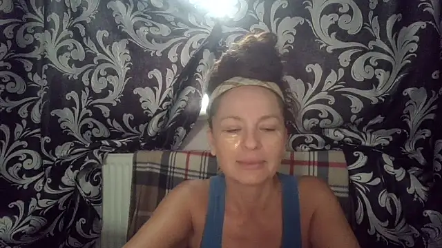 LindaStarS online show from July 10, 4:06 am