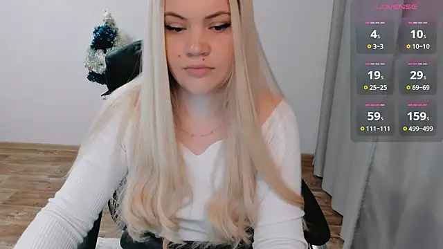 Snapshot of AllAboutLoveXx chatting on December 24, 8:00 am AllAboutLoveXx online show from December 24, 8:00 am