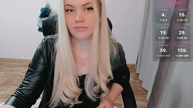 Snapshot of AllAboutLoveXx chatting on December 28, 8:37 am AllAboutLoveXx online show from December 28, 8:37 am