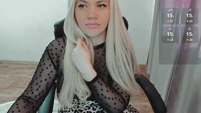 Snapshot of AllAboutLoveXx chatting on February 12, 7:13 am AllAboutLoveXx online show from February 12, 7:13 am