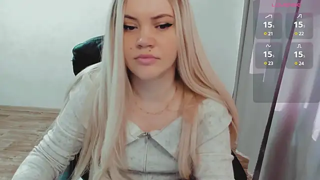 Snapshot of AllAboutLoveXx chatting on February 25, 6:58 am AllAboutLoveXx online show from February 25, 6:58 am