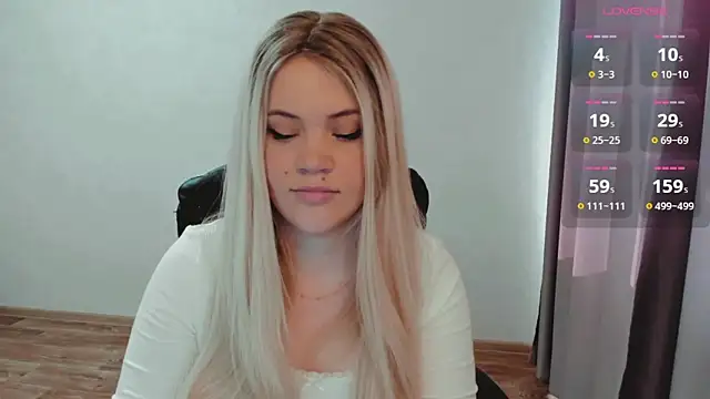 Snapshot of AllAboutLoveXx chatting on February 27, 9:00 am AllAboutLoveXx online show from February 27, 9:00 am