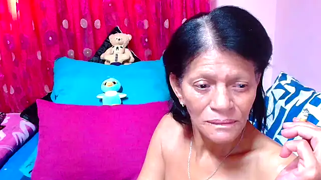 SLUTTYROXY online show from September 26, 6:28 am