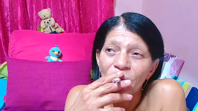 SLUTTYROXY online show from February 1, 7:23 pm