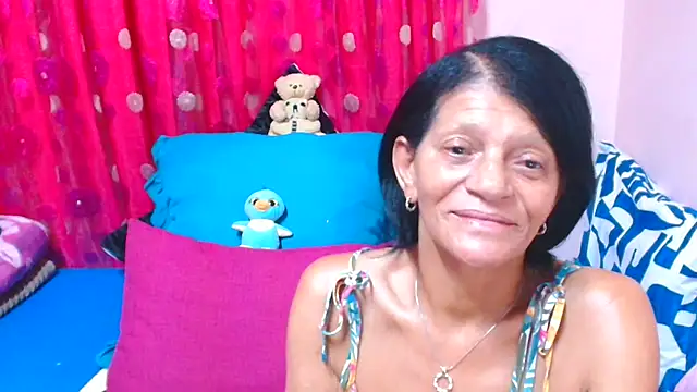 SLUTTYROXY online show from April 19, 6:10 pm