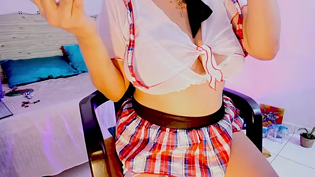 Snapshot of lilahSweet chatting on October 2, 12:01 pm lilahSweet online show from October 2, 12:01 pm