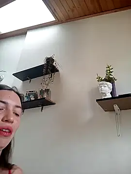 loveuu-bae online show from December 18, 9:18 pm