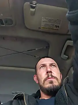 Snapshot of UncutHammer69 chatting on December 24, 9:55 pm UncutHammer69 online show from December 24, 9:55 pm