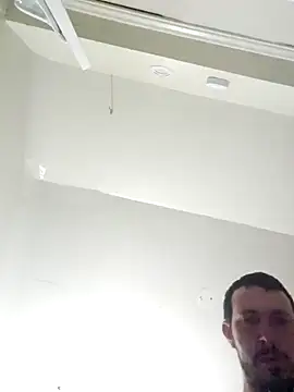 Snapshot of UncutHammer69 chatting on February 9, 12:41 pm UncutHammer69 online show from February 9, 12:41 pm