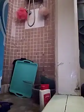 Snapshot of UncutHammer69 chatting on February 17, 10:14 pm UncutHammer69 online show from February 17, 10:14 pm