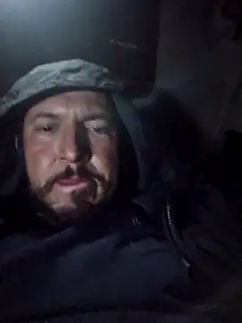 Snapshot of UncutHammer69 chatting on March 14, 2:53 am UncutHammer69 online show from March 14, 2:53 am