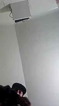 Snapshot of UncutHammer69 chatting on March 18, 2:58 am UncutHammer69 online show from March 18, 2:58 am