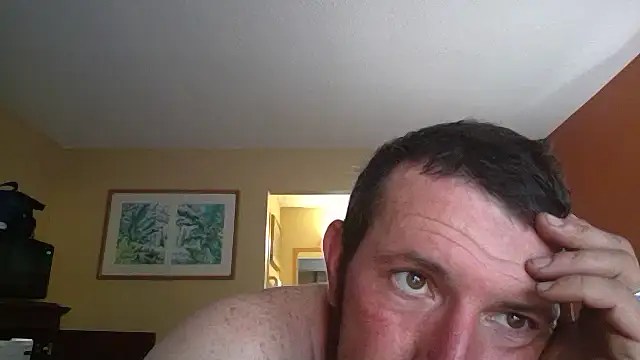 Snapshot of UncutHammer69 chatting on September 10, 1:38 am UncutHammer69 online show from September 10, 1:38 am