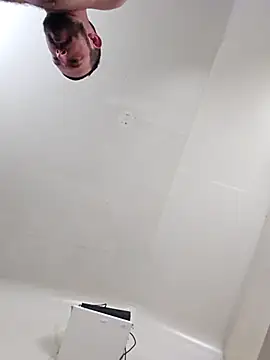 Snapshot of UncutHammer69 chatting on October 10, 3:33 pm UncutHammer69 online show from October 10, 3:33 pm