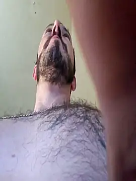 Snapshot of UncutHammer69 chatting on November 19, 8:42 pm UncutHammer69 online show from November 19, 8:42 pm