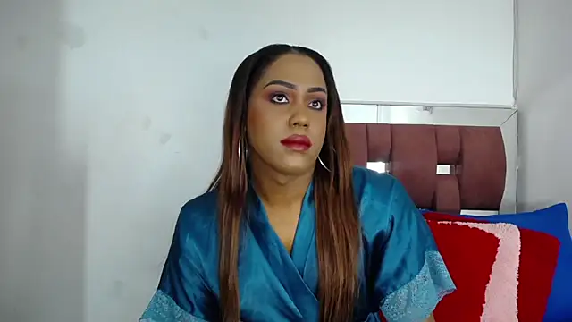 Snapshot of LoraineBigCockTs chatting on October 17, 1:35 pm LoraineBigCockTs online show from October 17, 1:35 pm