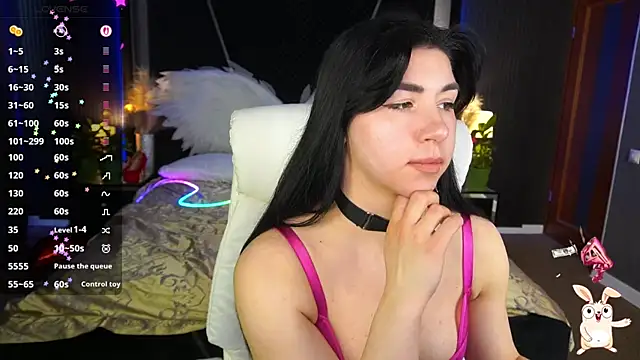 EmilyCandyy online show from April 16, 6:14 am