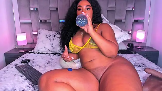 Cammiila online show from March 19, 10:31 pm