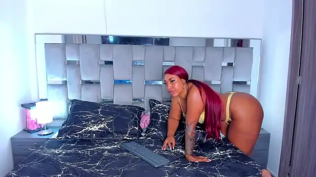 Cammiila online show from December 5, 11:08 am