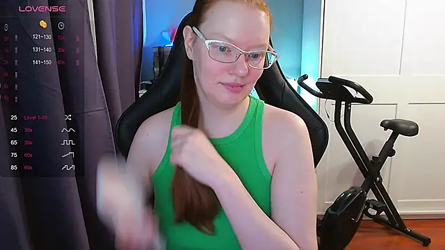 Snapshot of Lady_Inari chatting on March 6, 8:27 pm Lady Inari online show from March 6, 8:27 pm