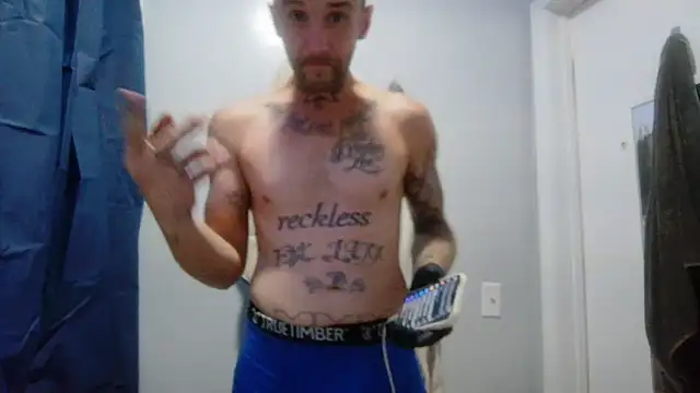Snapshot of McNasty816 chatting on July 17, 8:43 am McNasty816 online show from July 17, 8:43 am