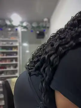 yanza2002 online show from December 13, 12:20 am