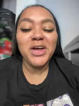 yanza2002 online show from February 27, 11:48 pm