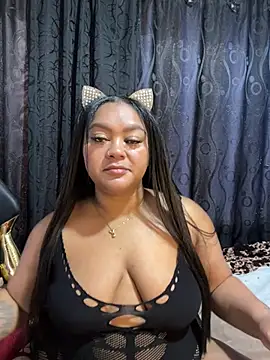 yanza2002 online show from March 2, 8:50 pm