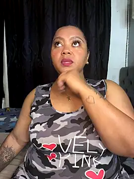 yanza2002 online show from September 19, 11:49 pm