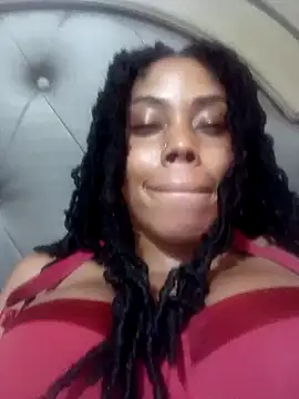 Snapshot of HONEYSWEETS_LIVE chatting on March 8, 5:38 am HONEYSWEETS LIVE online show from March 8, 5:38 am