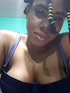 Snapshot of HONEYSWEETS_LIVE chatting on December 18, 2:28 am HONEYSWEETS LIVE online show from December 18, 2:28 am