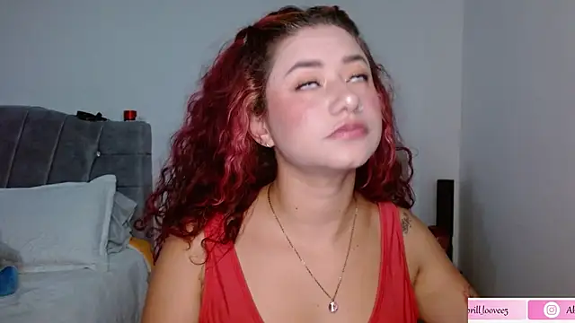 abril love2 online show from February 23, 6:01 pm