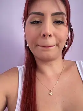 Snapshot of LINDA_PATTY94 chatting on December 18, 9:08 pm LINDA PATTY94 online show from December 18, 9:08 pm