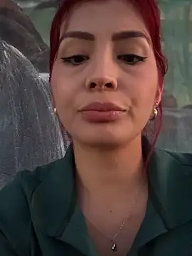 Snapshot of LINDA_PATTY94 chatting on December 28, 4:30 pm LINDA PATTY94 online show from December 28, 4:30 pm