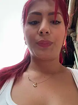 Snapshot of LINDA_PATTY94 chatting on January 3, 4:48 pm LINDA PATTY94 online show from January 3, 4:48 pm