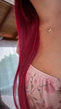 LINDA PATTY94 online show from April 24, 3:03 pm