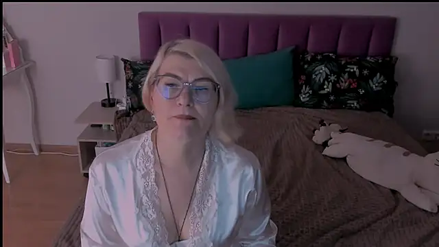 Snapshot of sabrinamacmarren chatting on February 28, 11:34 pm sabrinamacmarren online show from February 28, 11:34 pm