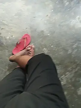 Snapshot of bigh96dik chatting on November 30, 6:39 am bigh96dik online show from November 30, 6:39 am