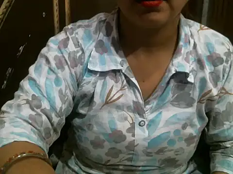 Snapshot of UrsMansi chatting on October 18, 7:09 am UrsMansi online show from October 18, 7:09 am