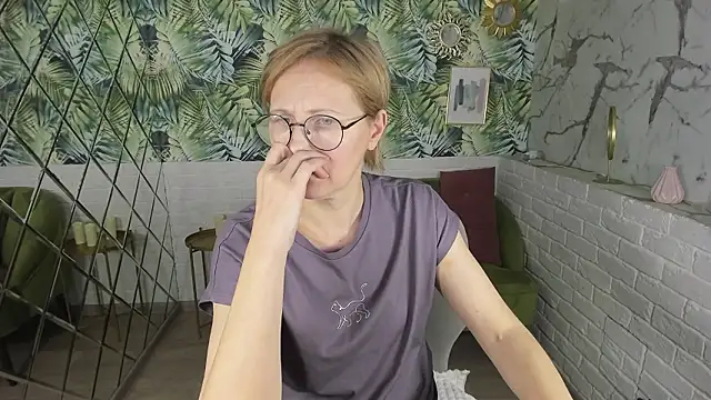 Paris Cherry online show from January 31, 7:11 pm