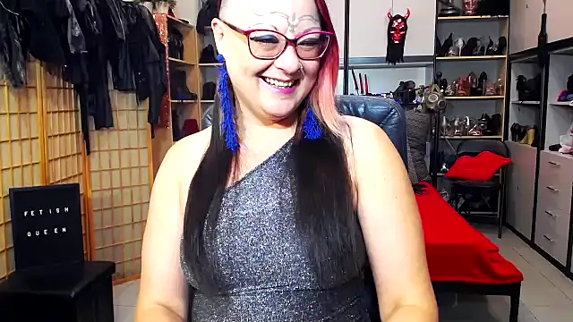 LindaDaemonX online show from September 14, 6:56 am