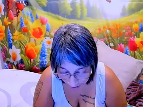 indianroxy online show from April 21, 9:39 pm